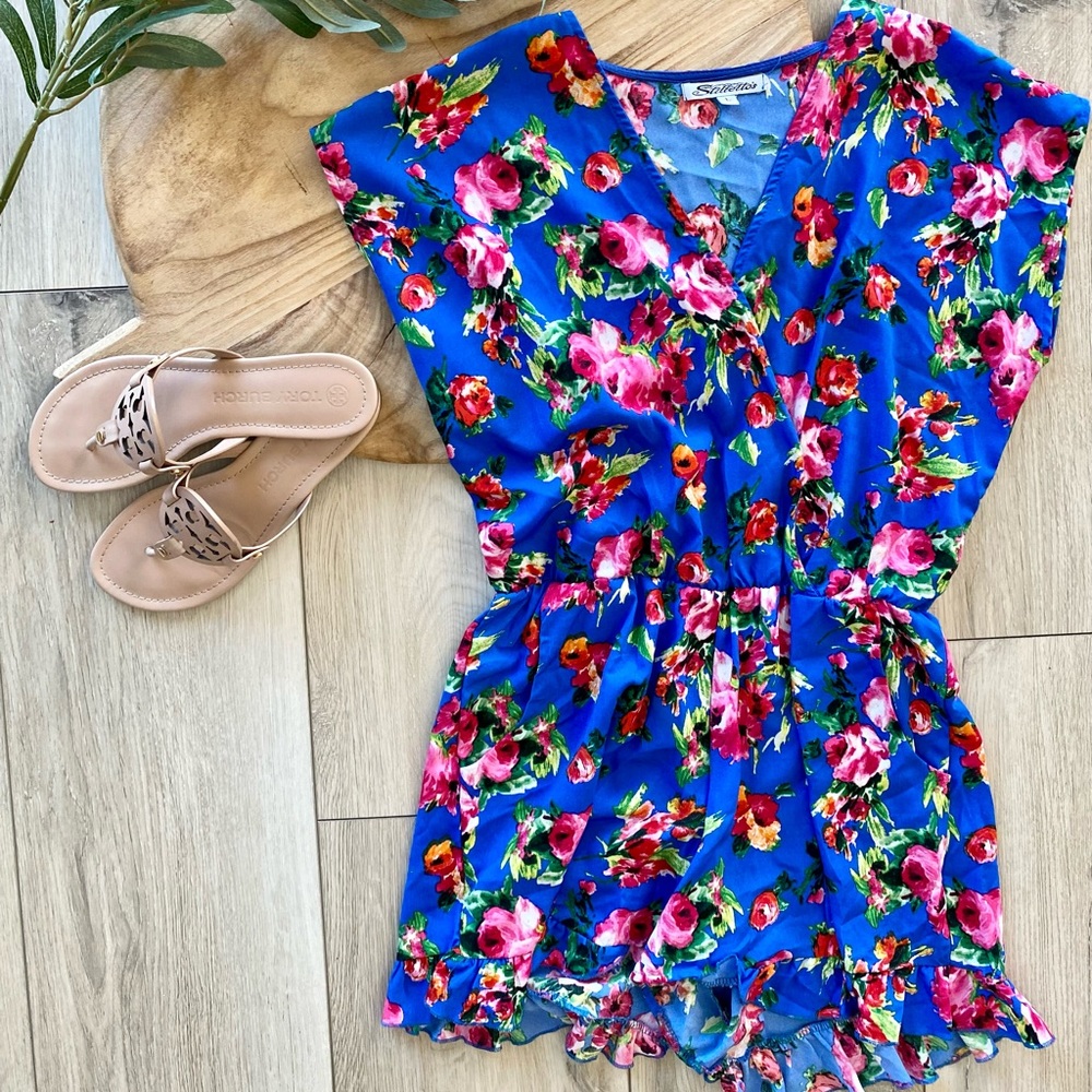 Flirty Floral Womens Romper NWOT